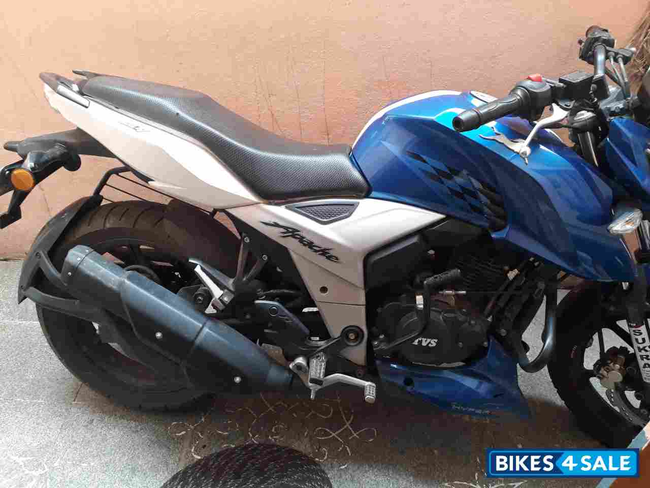 TVS Apache RTR 160 4V
