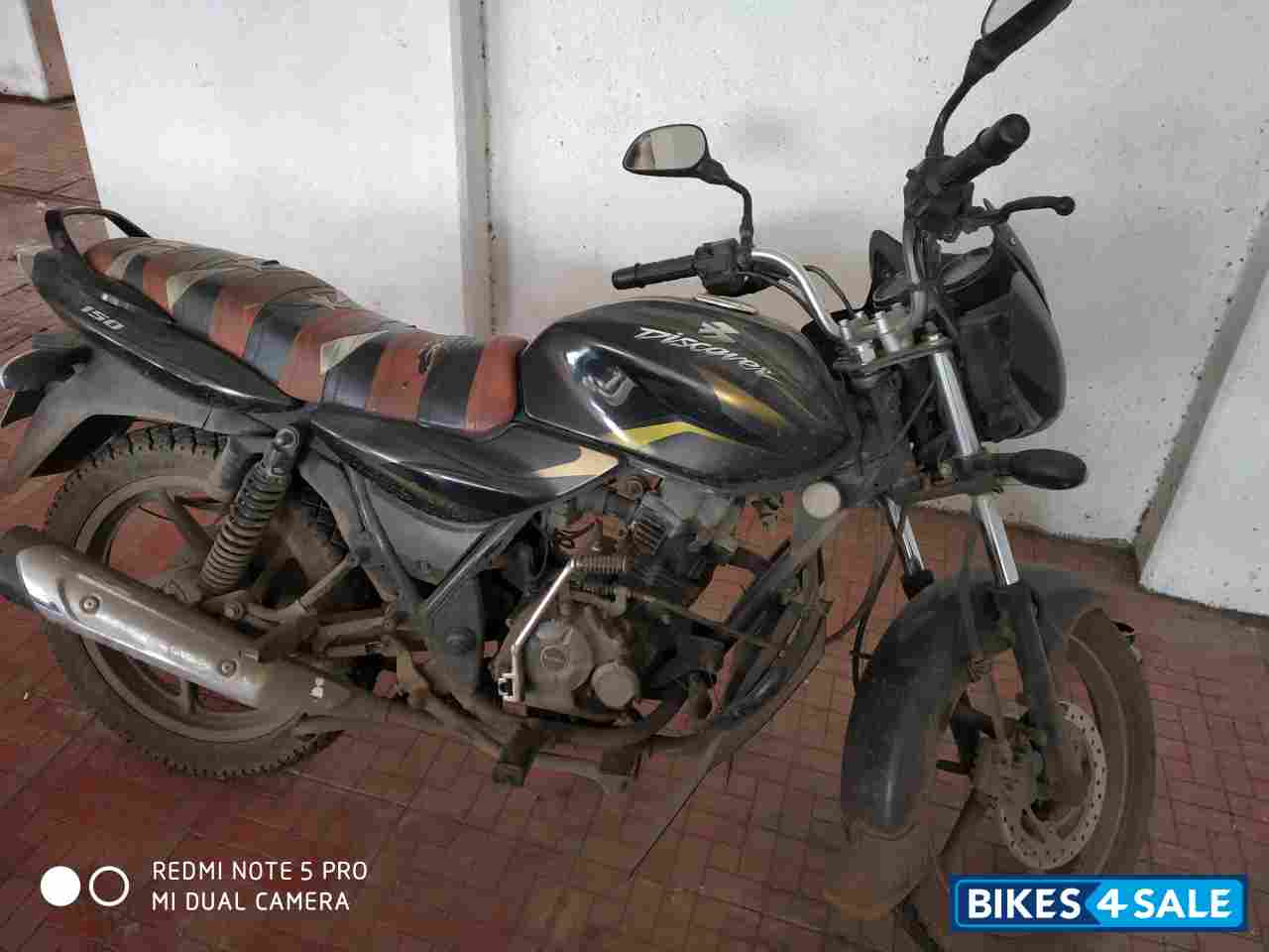 Green Bajaj Discover DTSi 150