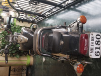 Bajaj Avenger 200 DTS-i