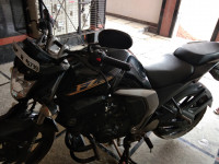 Black Yamaha FZ