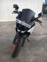 White- Orange KTM RC 390