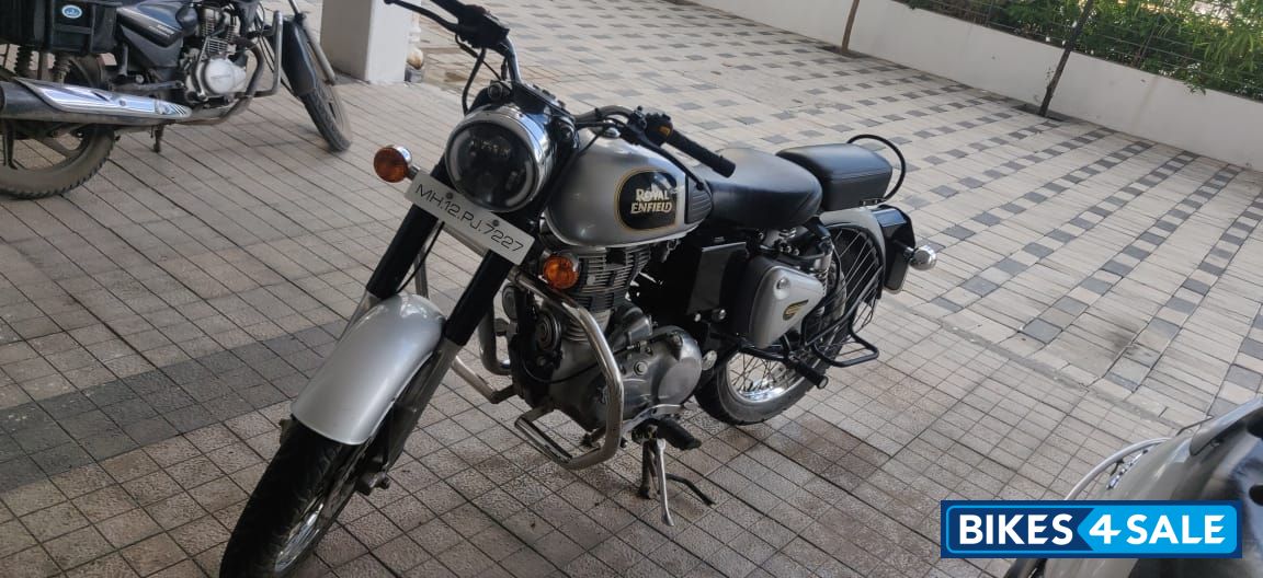 Royal Enfield Classic 350 Royal Enfield Classic 350
