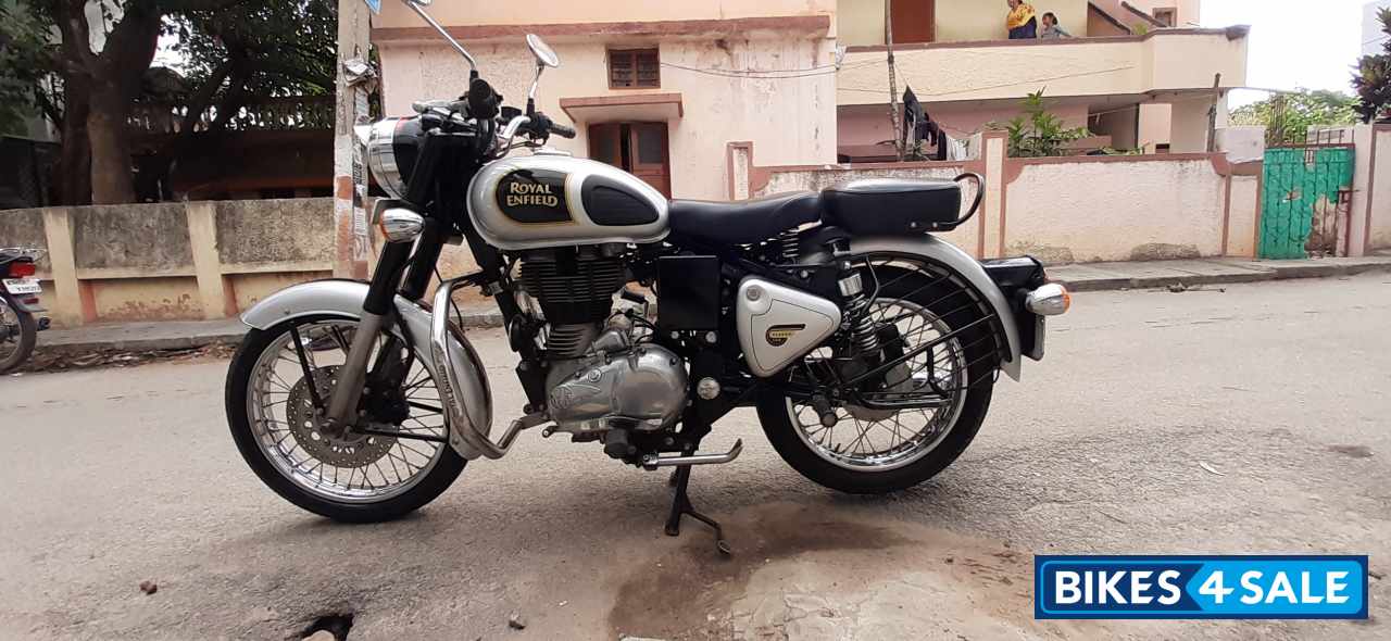 Silver Royal Enfield Classic 500