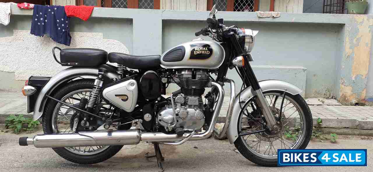 Silver Royal Enfield Classic 500