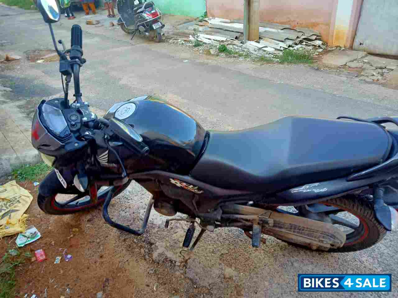 Black Honda CB Trigger