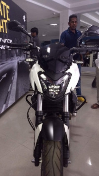 Bajaj Dominar 400 Disc 2017 Model