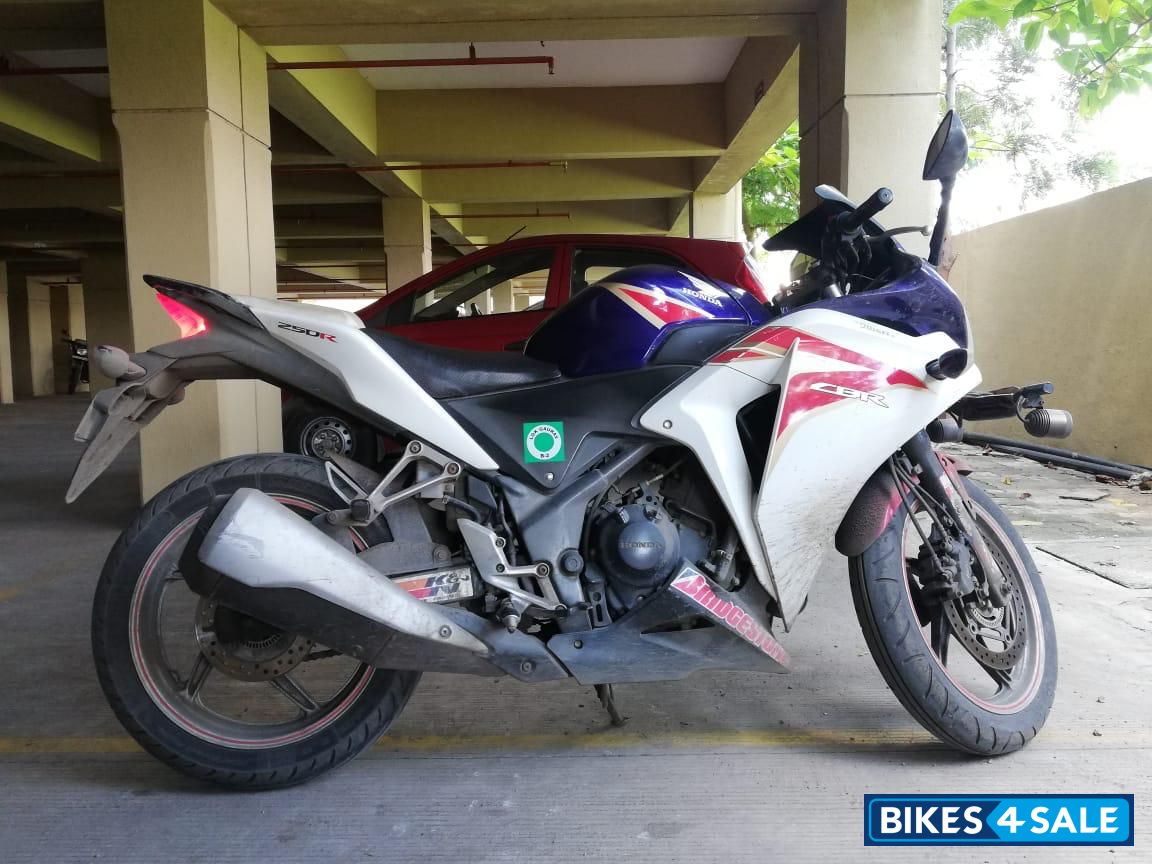 Blue Honda CBR 250R ABS