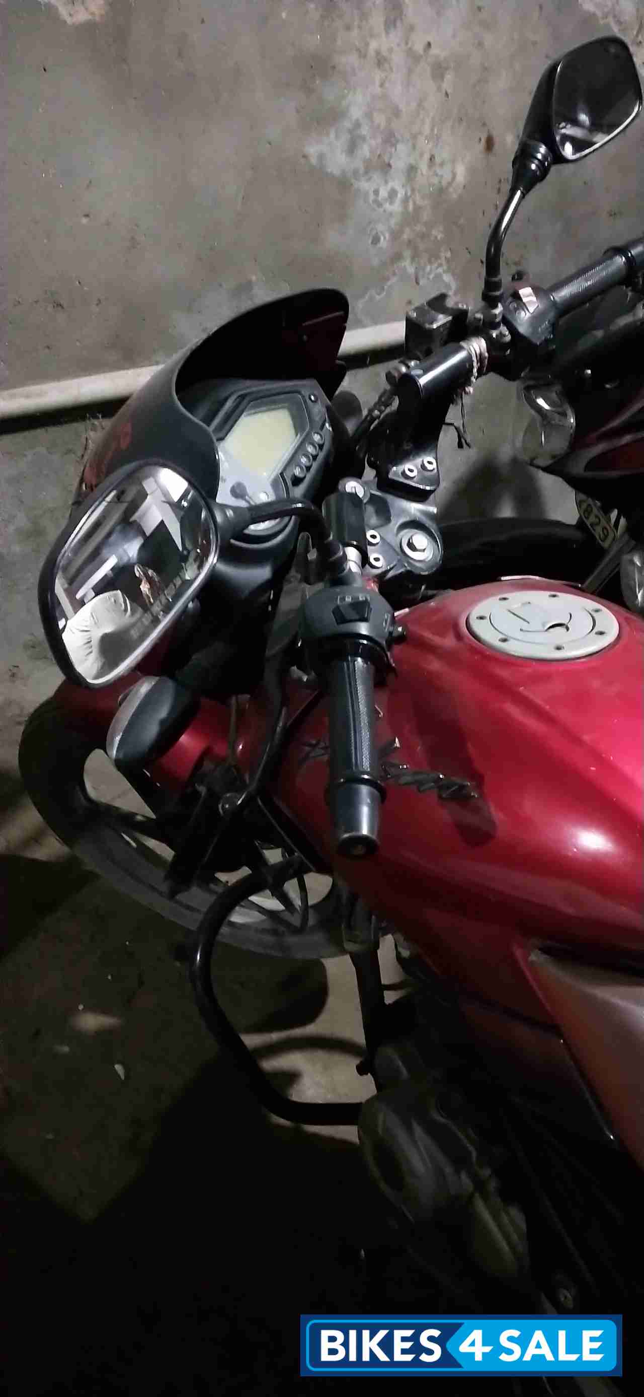 Wine Red Bajaj Pulsar 150 Classic