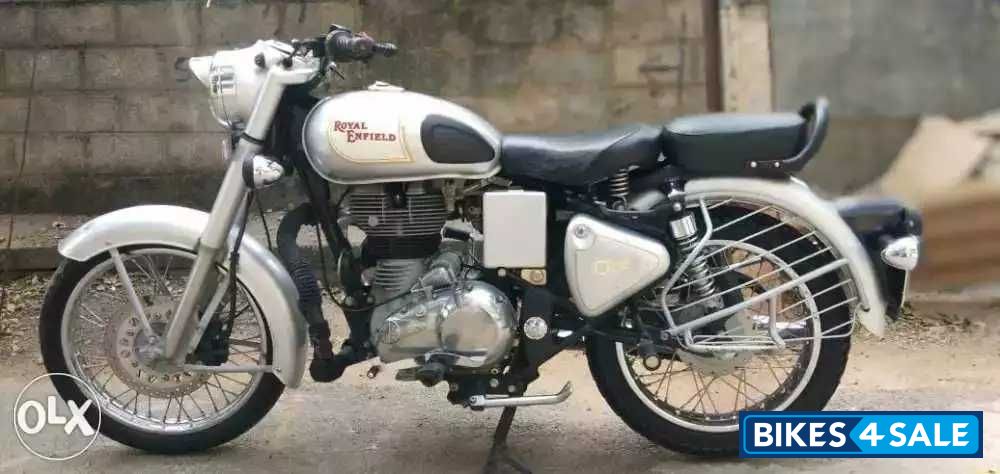 Silver Royal Enfield Classic 350