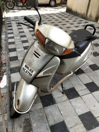 Silver Honda Activa