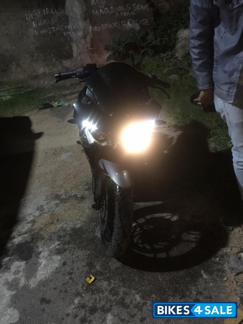 Graphite Black Bajaj Pulsar RS 200 ABS Graphite Black Bajaj Pulsar RS 200 ABS