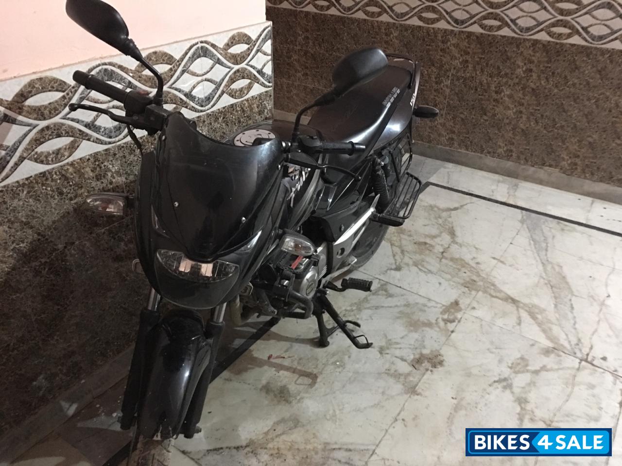Ebony Black Bajaj Pulsar 150 DTSi Ebony Black Bajaj Pulsar 150 DTSi