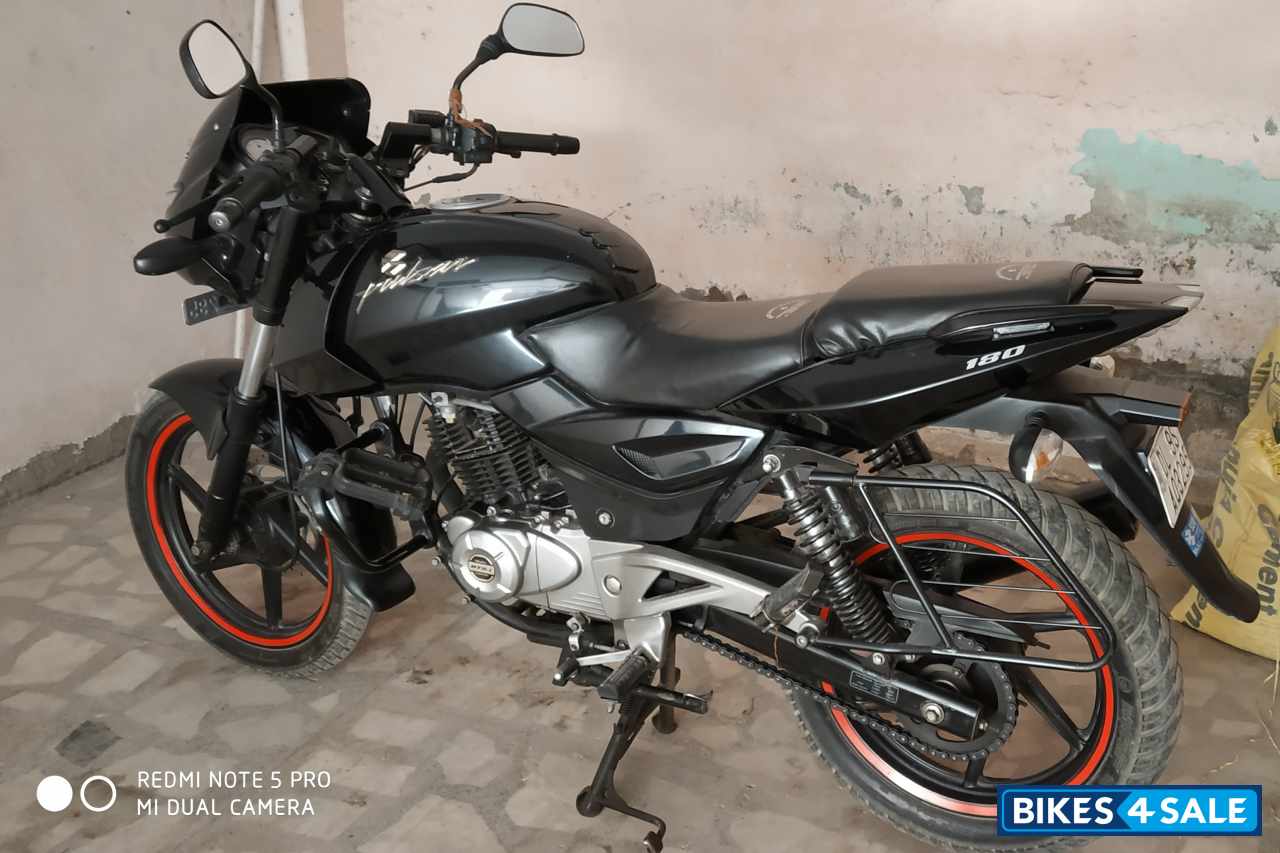 Bajaj Pulsar 180 DTSi Bajaj Pulsar 180 DTSi