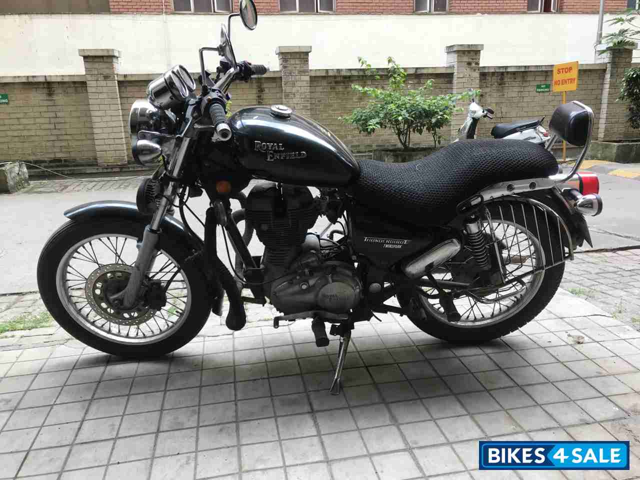 Royal Enfield Thunderbird TwinSpark 350 Royal Enfield Thunderbird TwinSpark 350