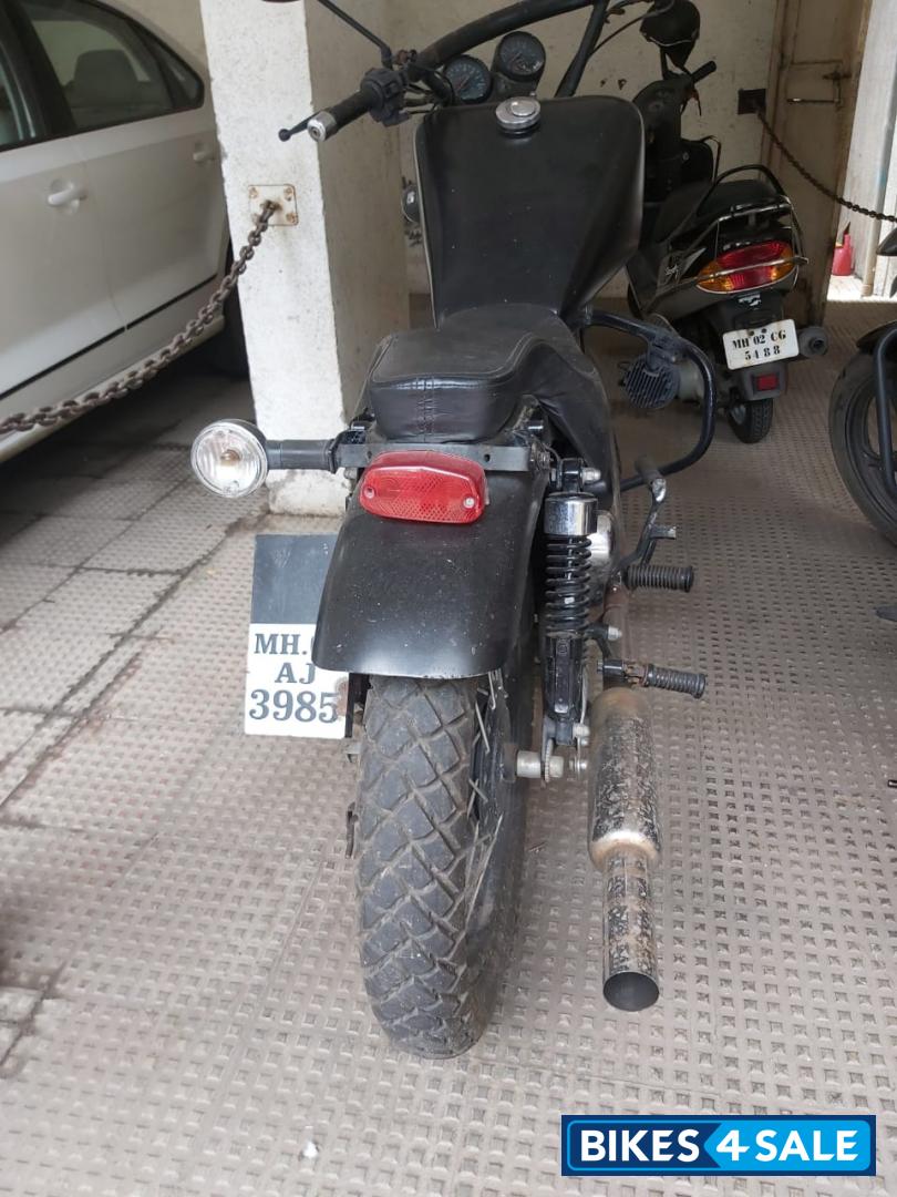 Black Royal Enfield Thunderbird 350