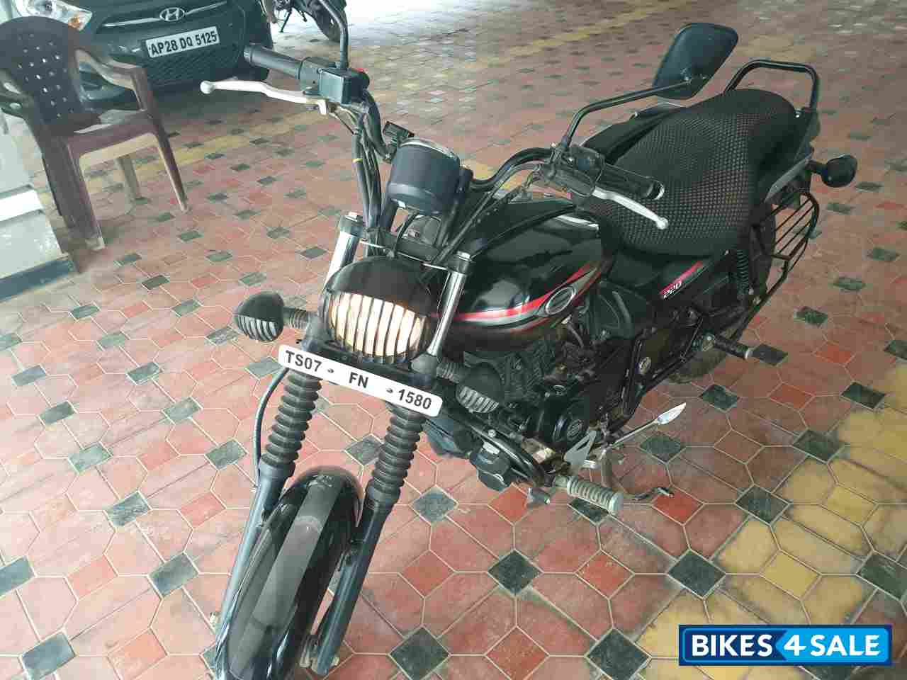 Mat Black Bajaj Avenger Street 220 Mat Black Bajaj Avenger Street 220
