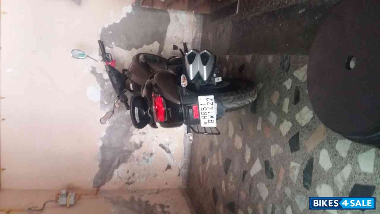 Suzuki Intruder 150 FI