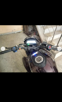 Twilight Plum Bajaj Dominar 400