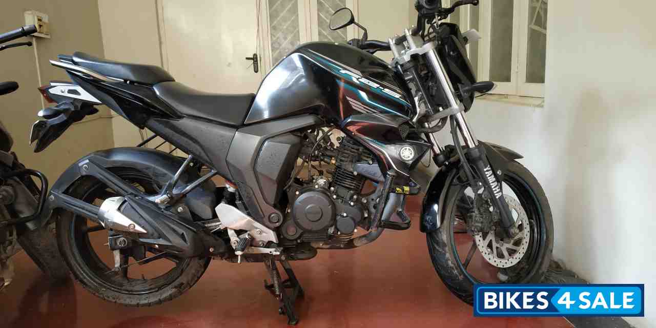 Yamaha FZ-S FI V2