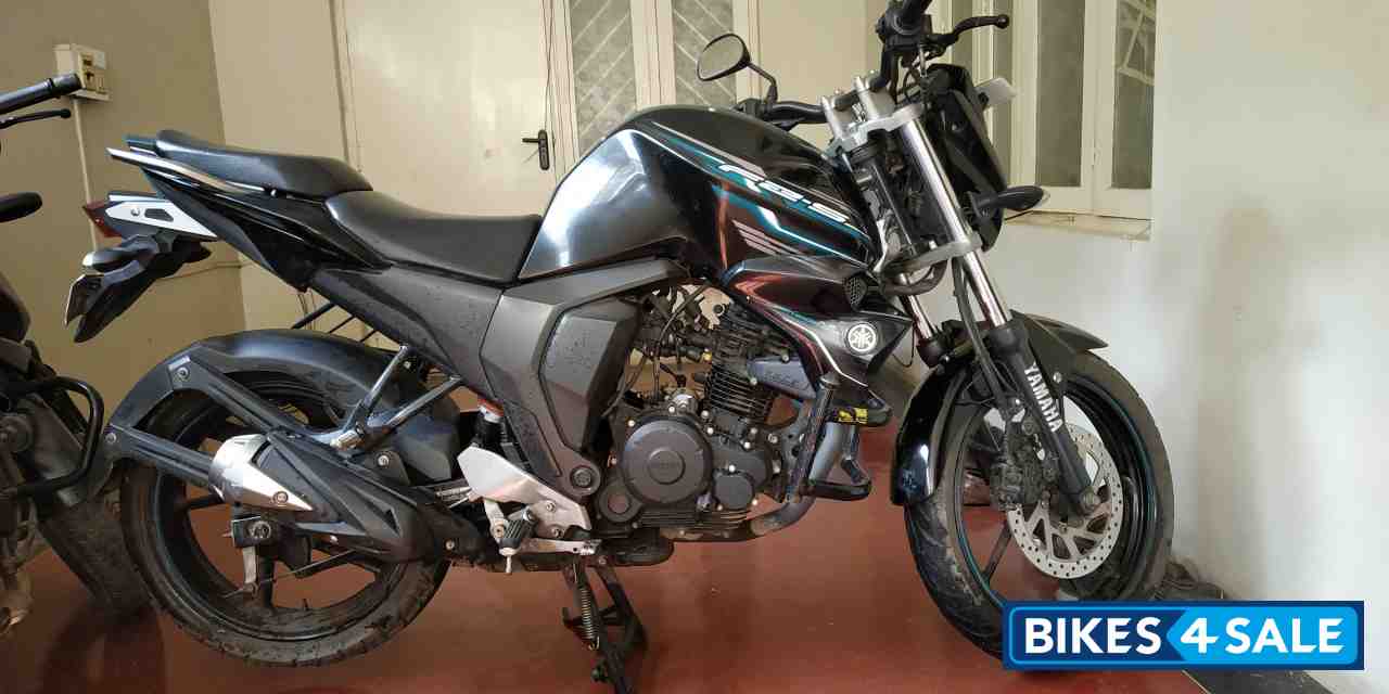 Yamaha FZ-S FI V2 Yamaha FZ-S FI V2