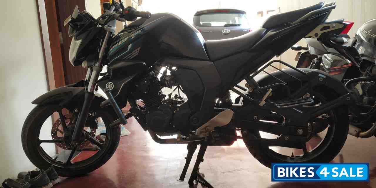 Yamaha FZ-S FI V2 Yamaha FZ-S FI V2