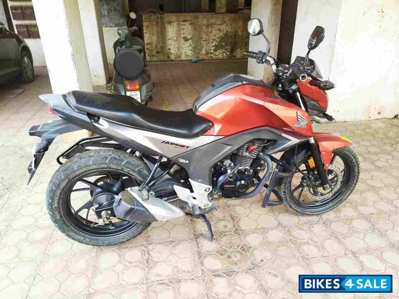 Honda CB Hornet 160R