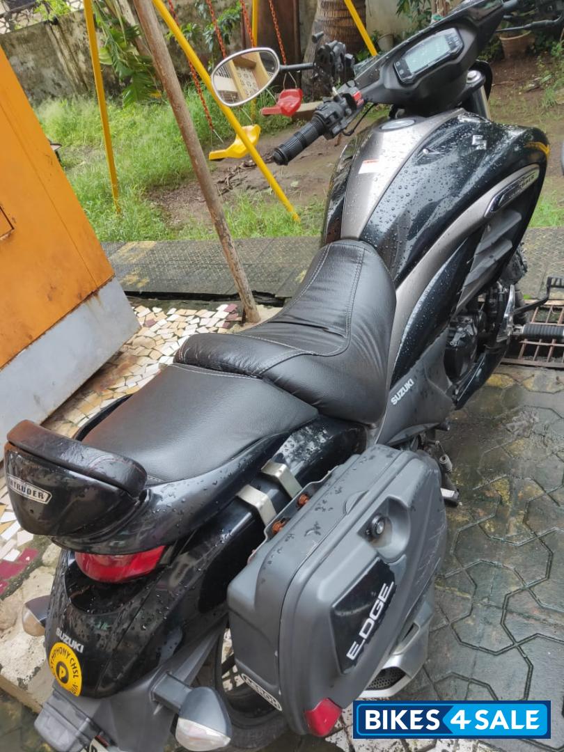 Suzuki Intruder 150