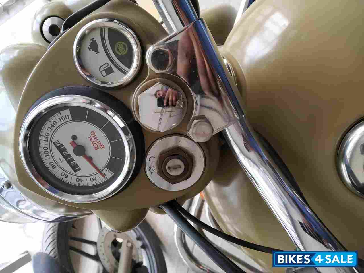 Sand Royal Enfield Classic Desert Storm Sand Royal Enfield Classic Desert Storm