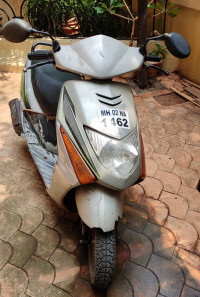 Silver Honda Dio