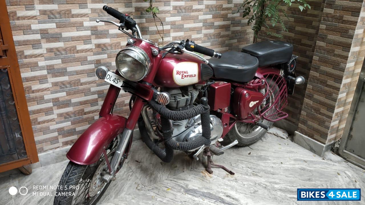 Maroon Royal Enfield Classic 500 Maroon Royal Enfield Classic 500