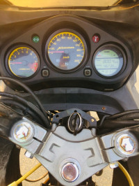 Black Hero Karizma R