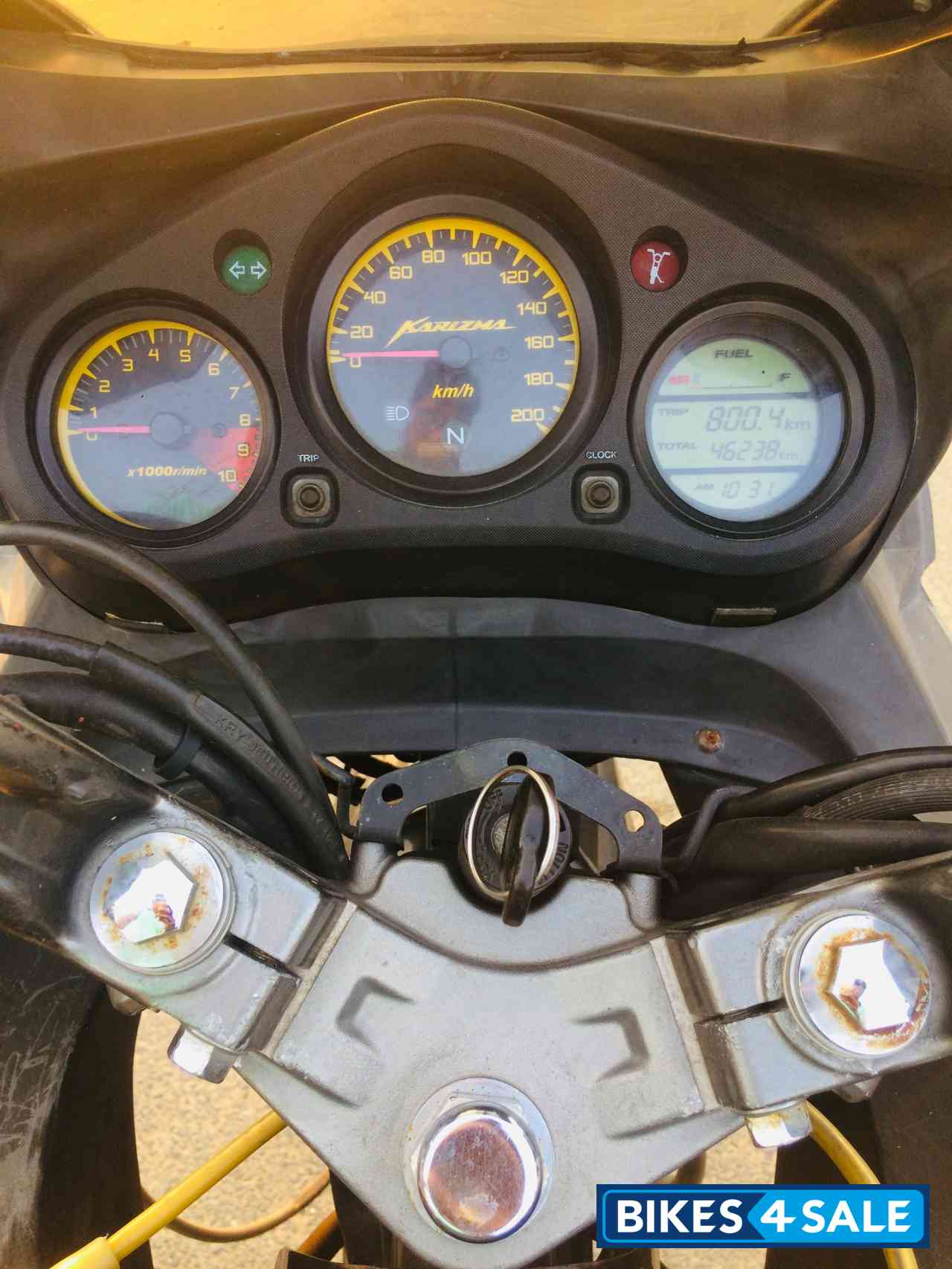 Black Hero Karizma R