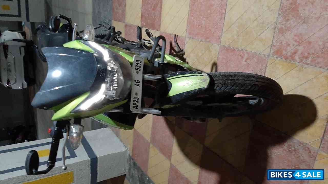 Black And Green TVS Apache RTR 160 Black And Green TVS Apache RTR 160