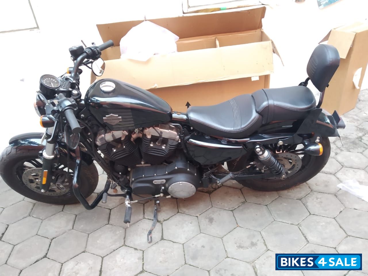 Vivid Black Harley Davidson Forty-Eight