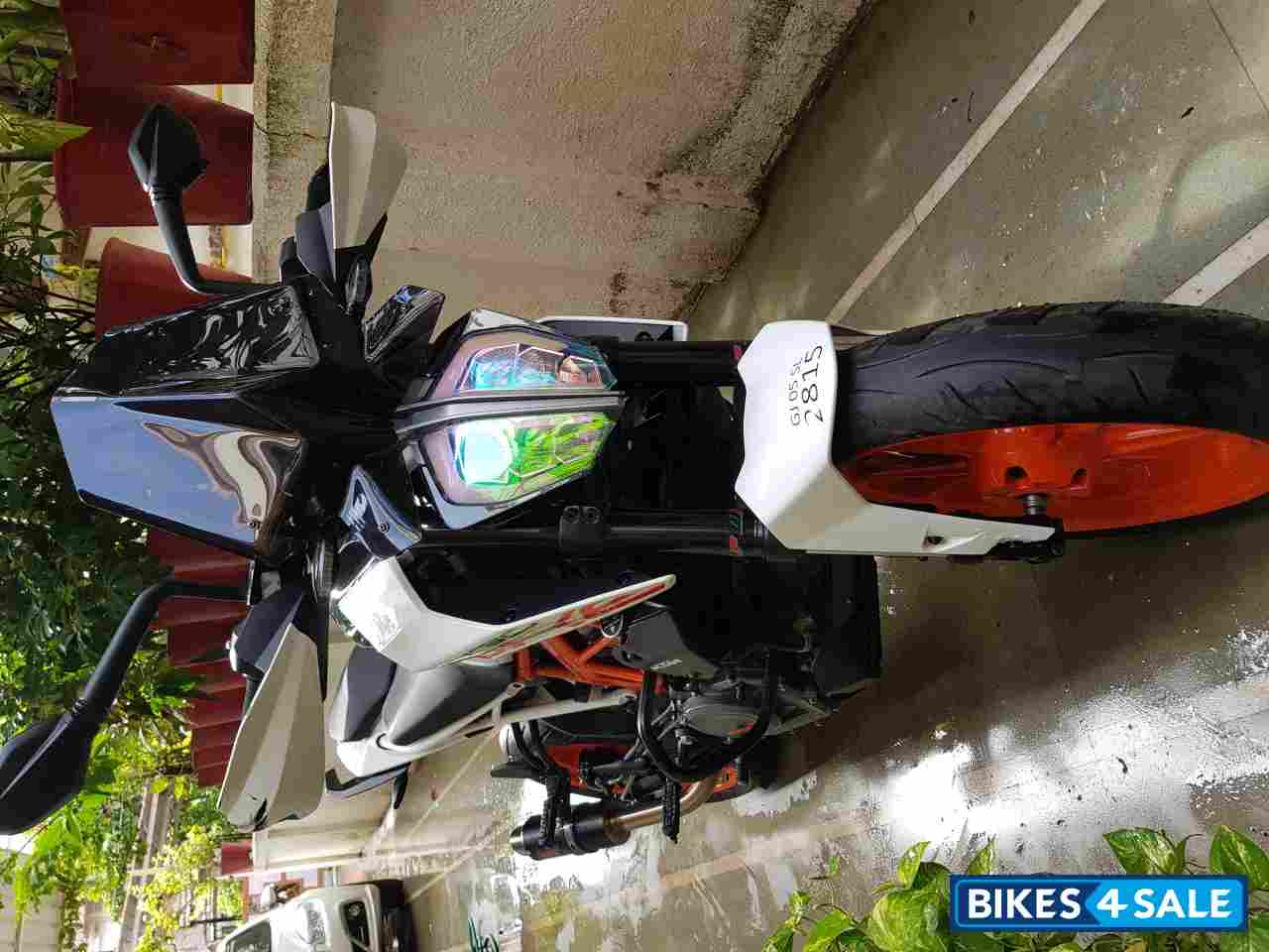 Used 2018 model KTM Duke 390 for sale in Surat. ID 241785 Bikes4Sale