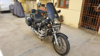 Black Bajaj Avenger 220 DTS-i