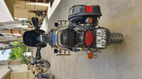 Black Bajaj Avenger 220 DTS-i