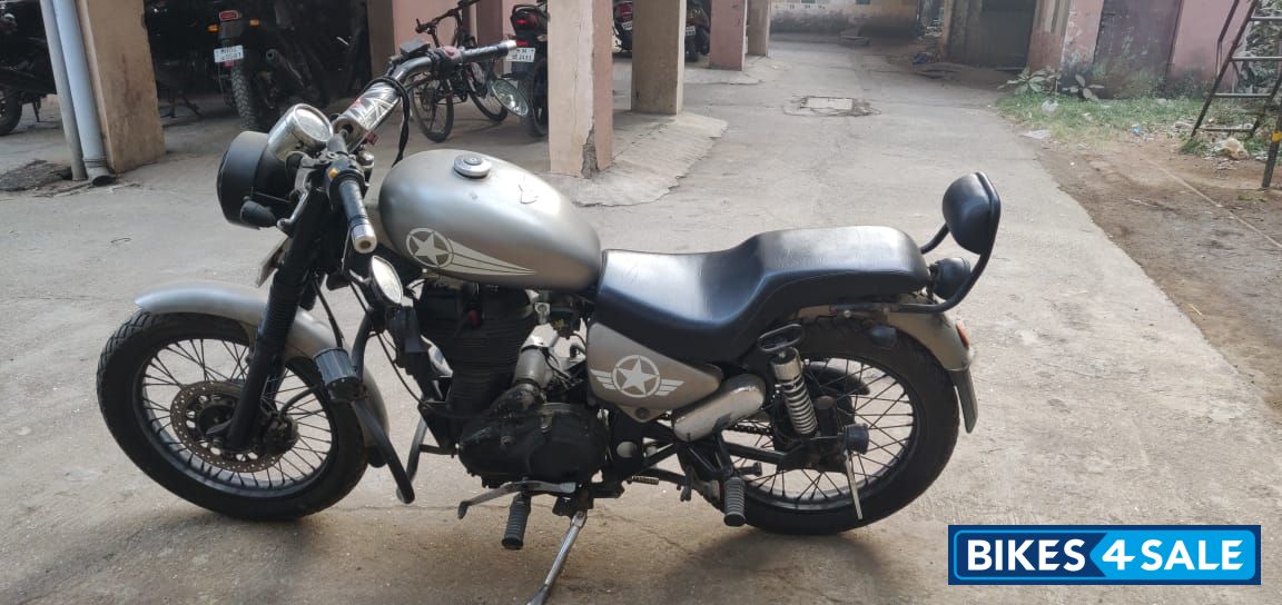 Royal Enfield Thunderbird