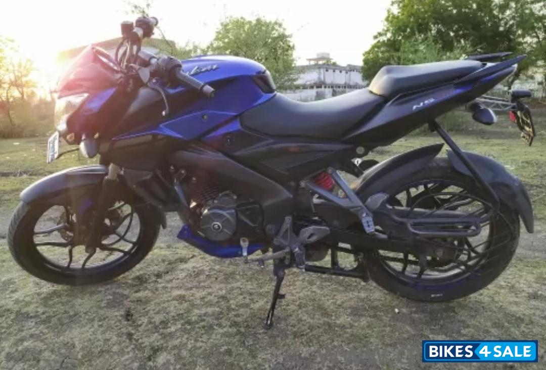 Blue Bajaj Pulsar NS 160