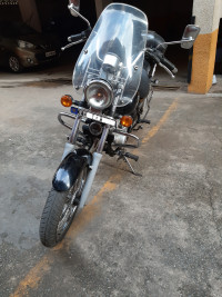 Black Bajaj Avenger 220 DTS-i