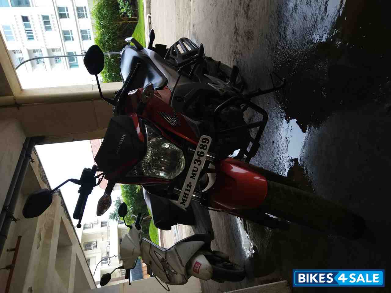 Honda CB Hornet 160R