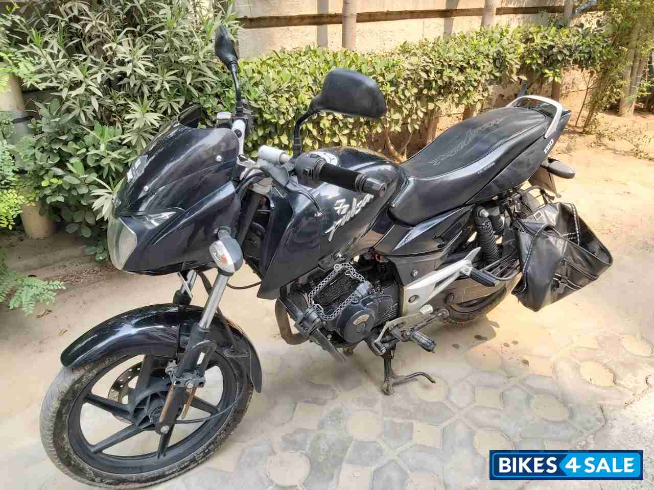Black Bajaj Pulsar 150 DTSi