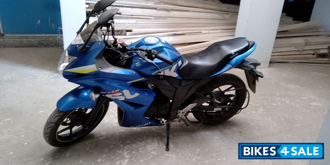 Suzuki Gixxer SF
