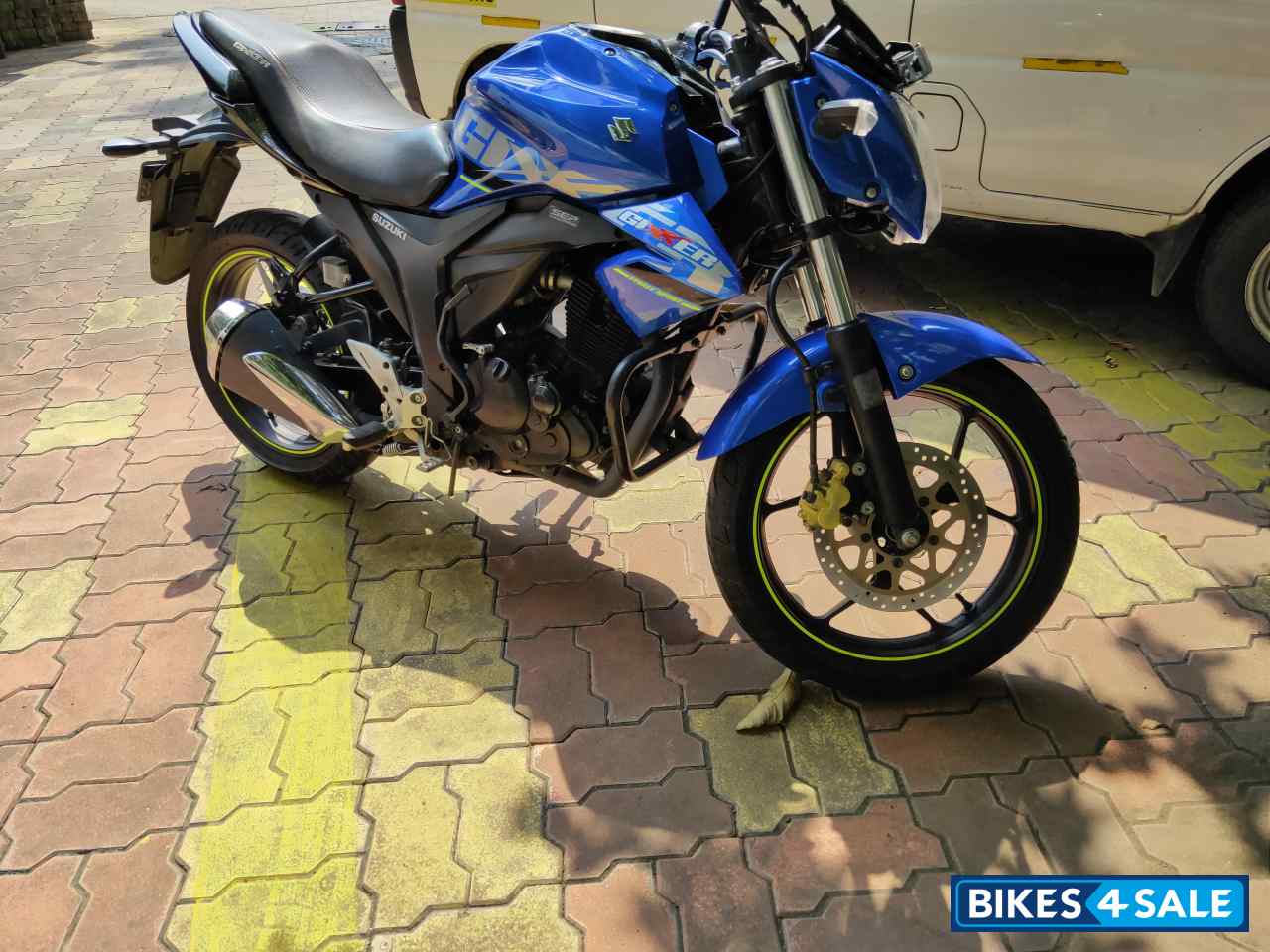 Triton Blue Suzuki Gixxer 150