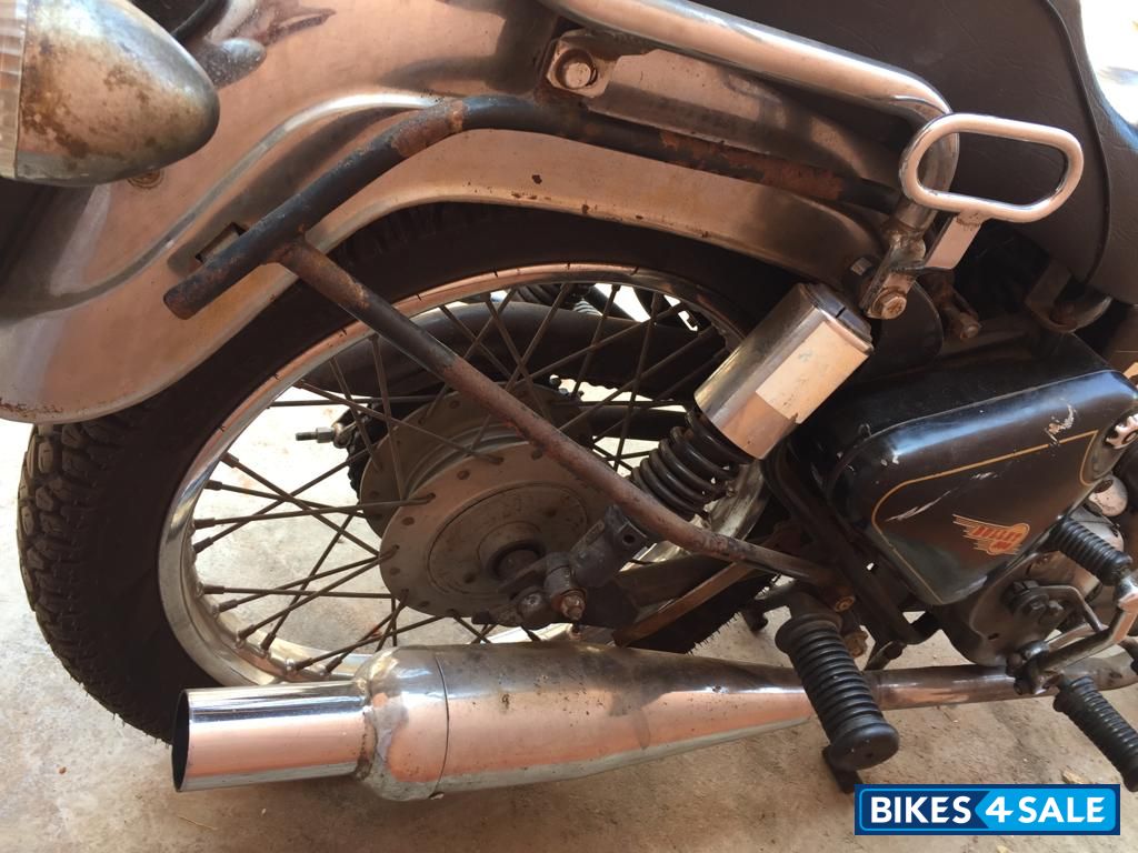 Black Royal Enfield Bullet Standard 350