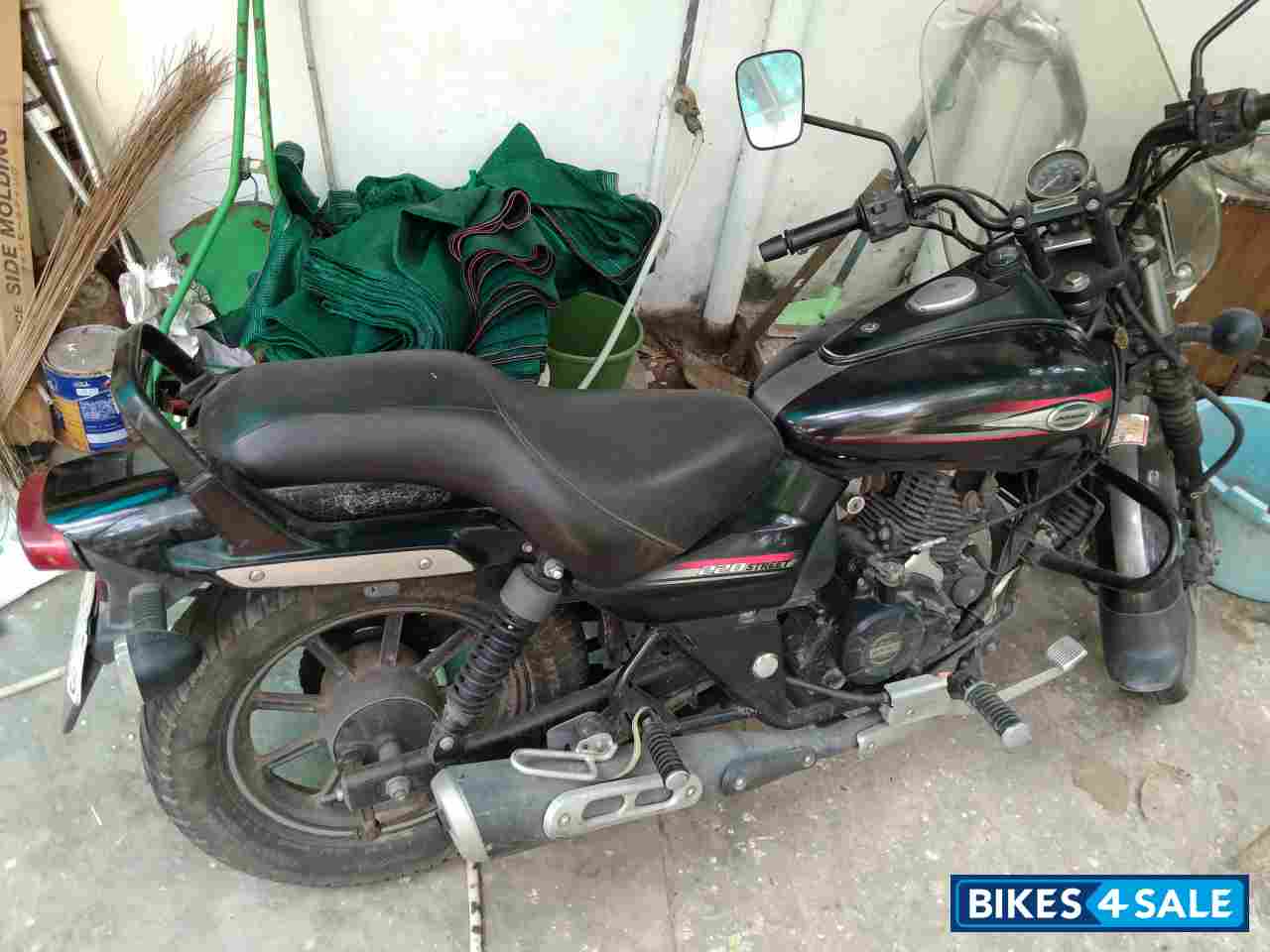 Bajaj Avenger Street 220