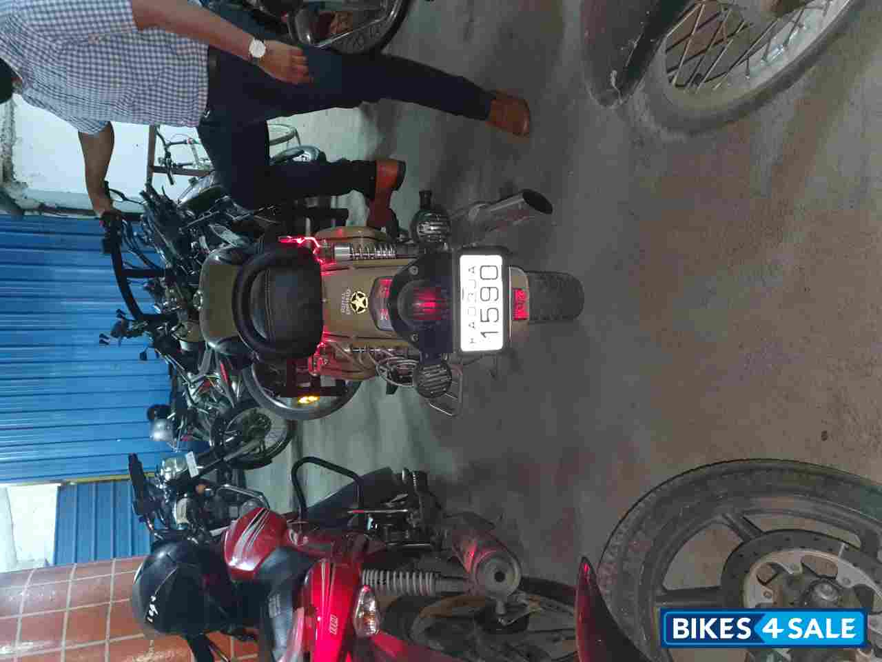 Royal Enfield Classic Desert Storm Royal Enfield Classic Desert Storm