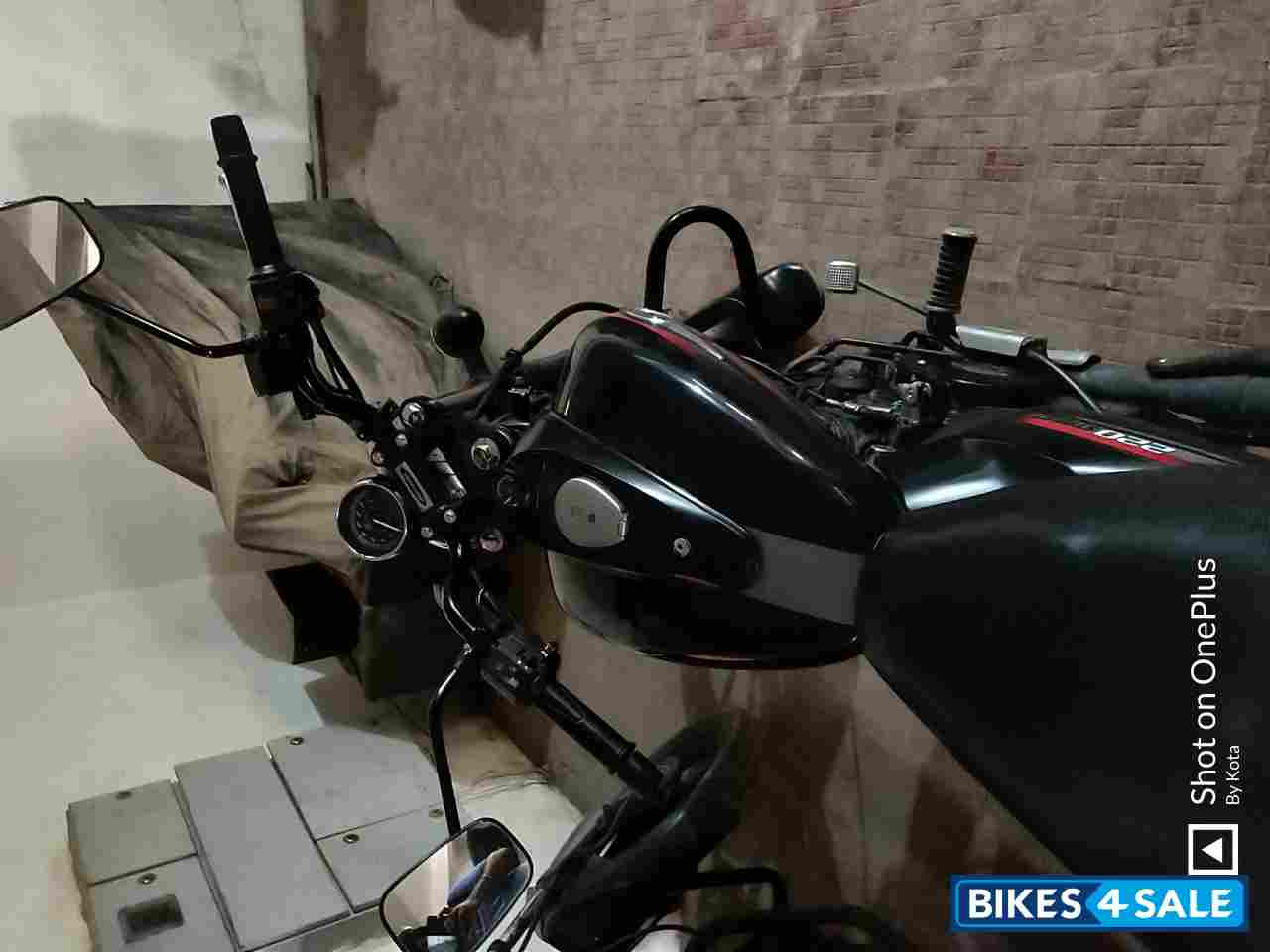 Bajaj Avenger Street 220