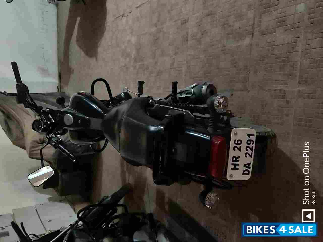 Bajaj Avenger Street 220