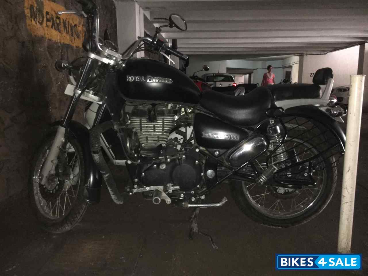 Black Royal Enfield Thunderbird 500